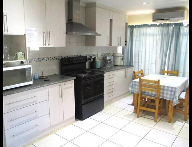 4 BEDROOM HOUSE FOR SALE IN PELLISSIER